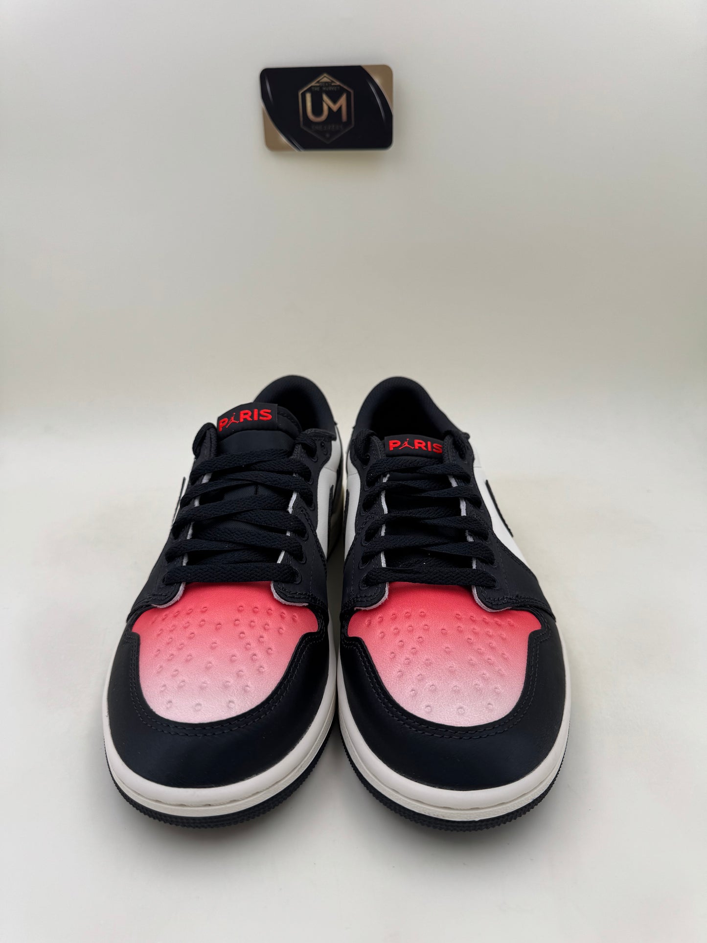 Paris Saint-Germain x Jordan 1 Low 'Sail Pink Oxford' | Size 8.5