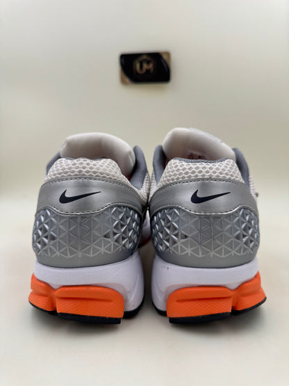 Nike Vomero 5 'Platinum Tint Safety Orange' | Size 10