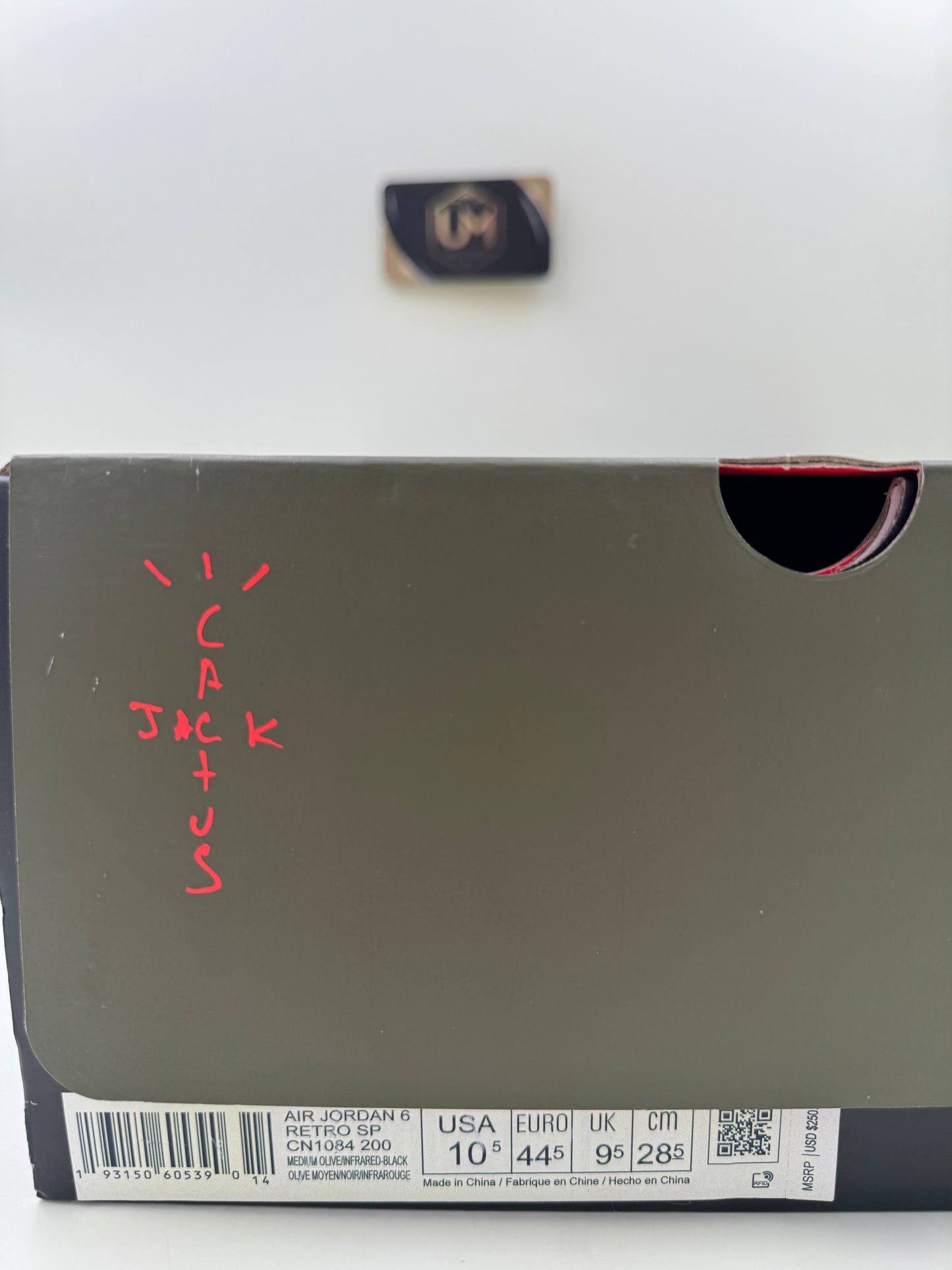 Travis Scott x Jordan 6 ‘Olive’ | Size 10.5