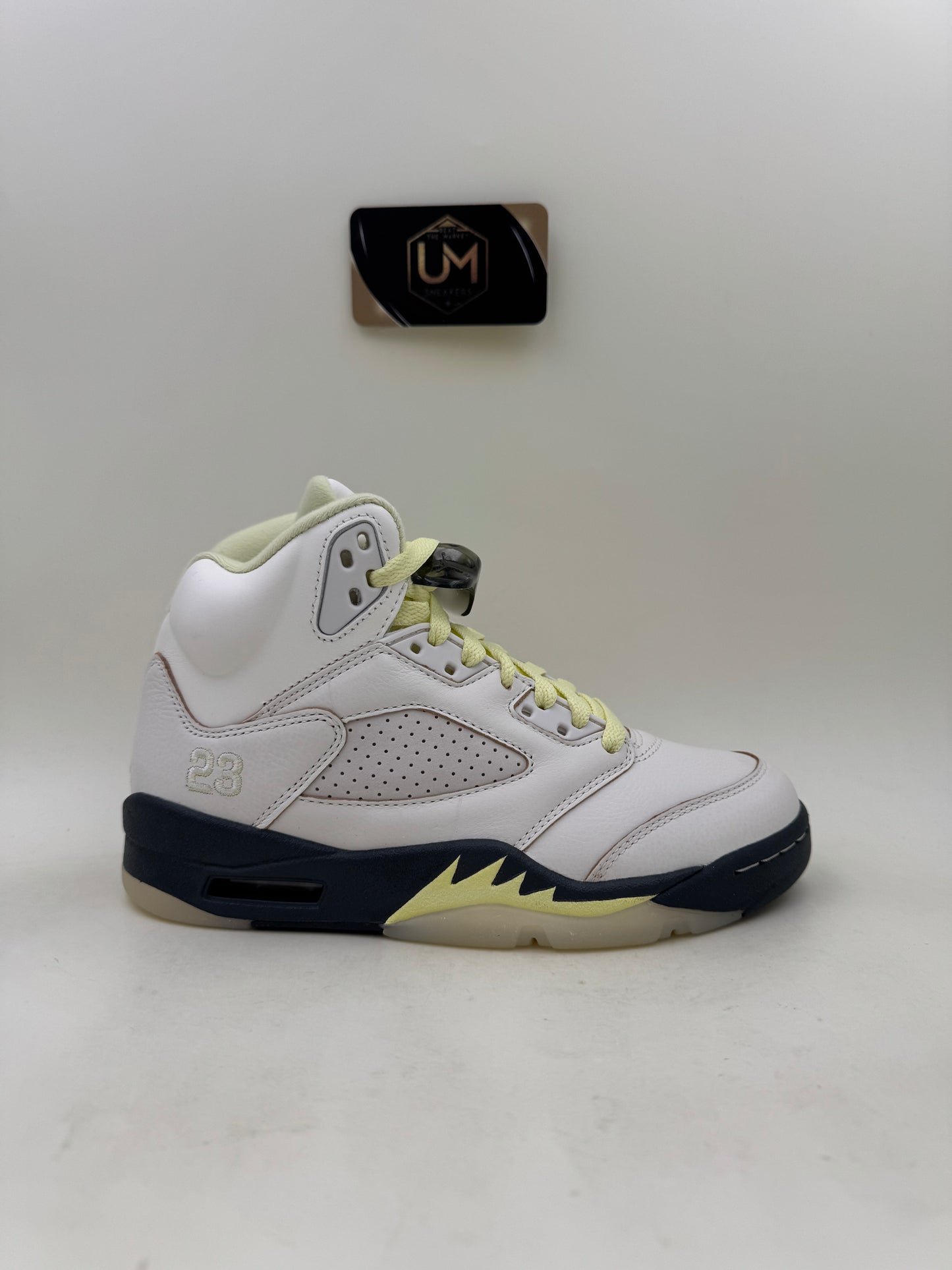 Jordan 5 ‘Luminous Green’ | Size 6W