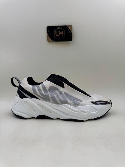 Yeezy 700 MNVN Laceless ‘Analog’ | Size 9
