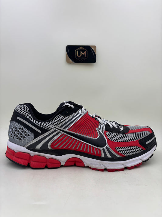 Nike Air Vomero 5 ‘Metallic Silver University Red’ | Size 12.5