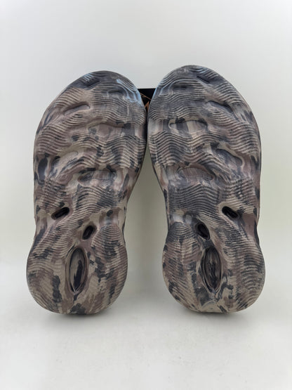 Yeezy Foam Runner 'MX Cinder' | Size 11