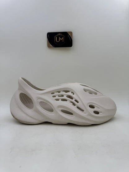 Yeezy Foam Runner 'Sand' | Size 11