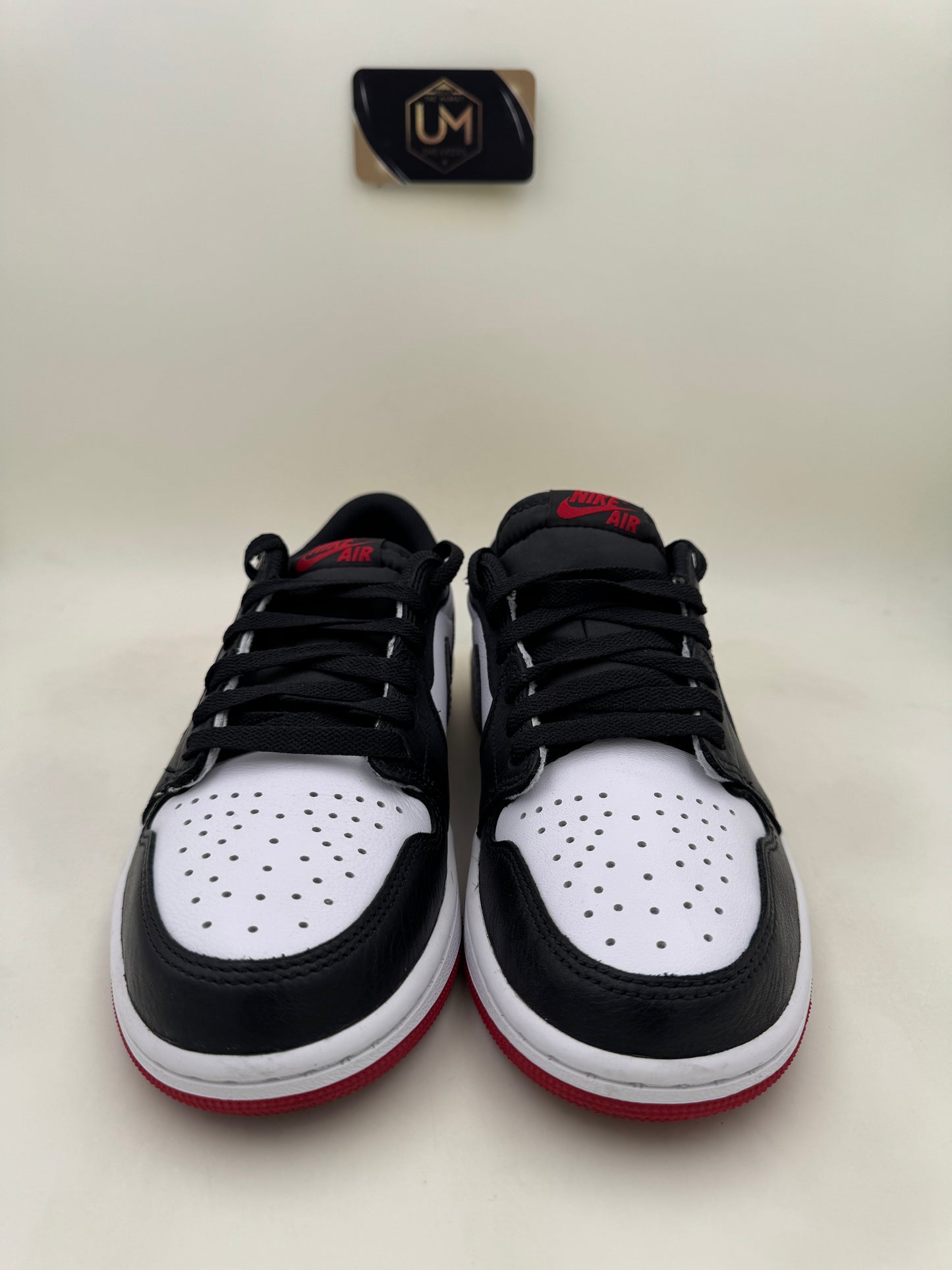 Jordan 1 Low ‘Black Toe’ | Size 8