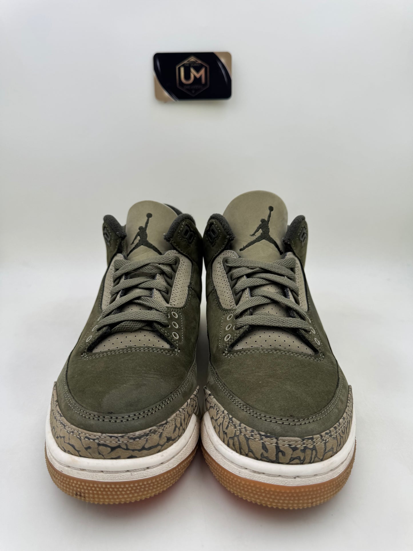 Jordan 3 ‘Family Affair’ | Size 8.5