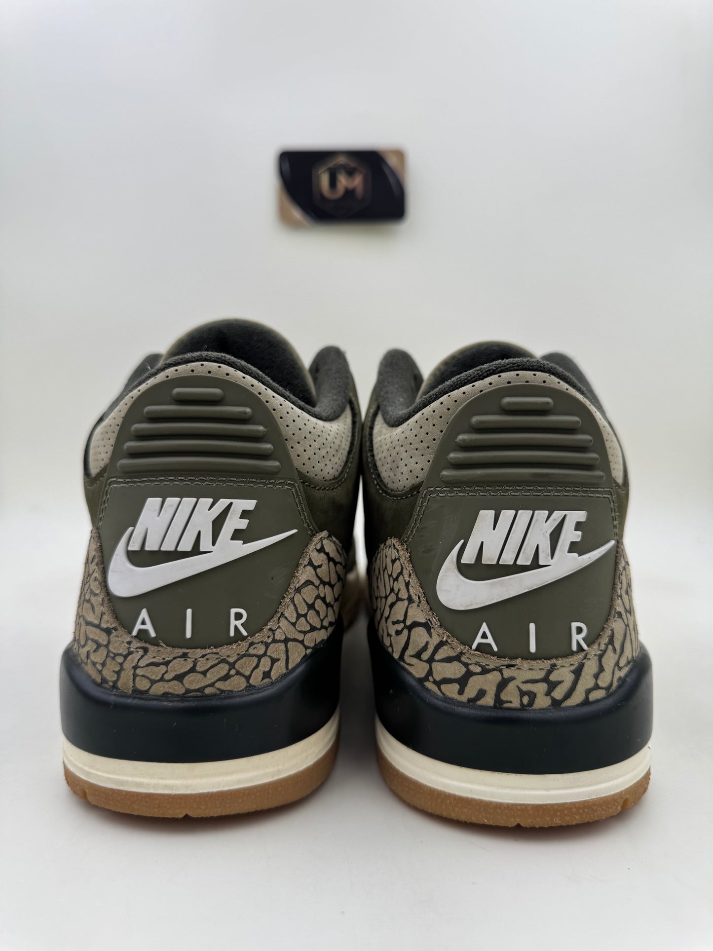 Jordan 3 ‘Family Affair’ | Size 8.5