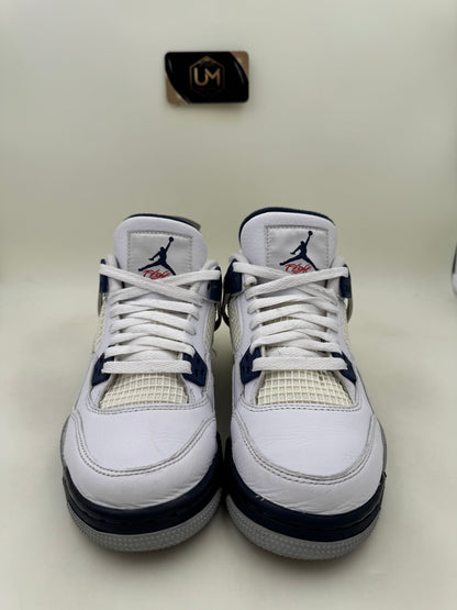 Jordan 4 ‘Midnight Navy’ | Size 6Y