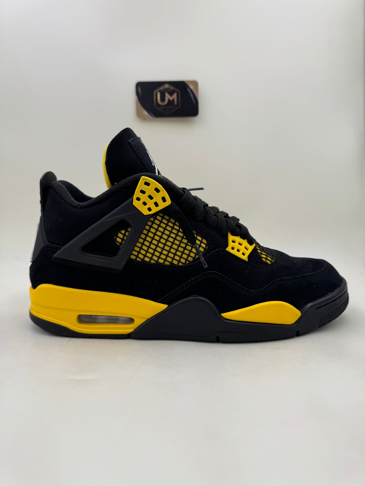 Jordan 4 ‘Thunder’ 2023 | Size 10.5