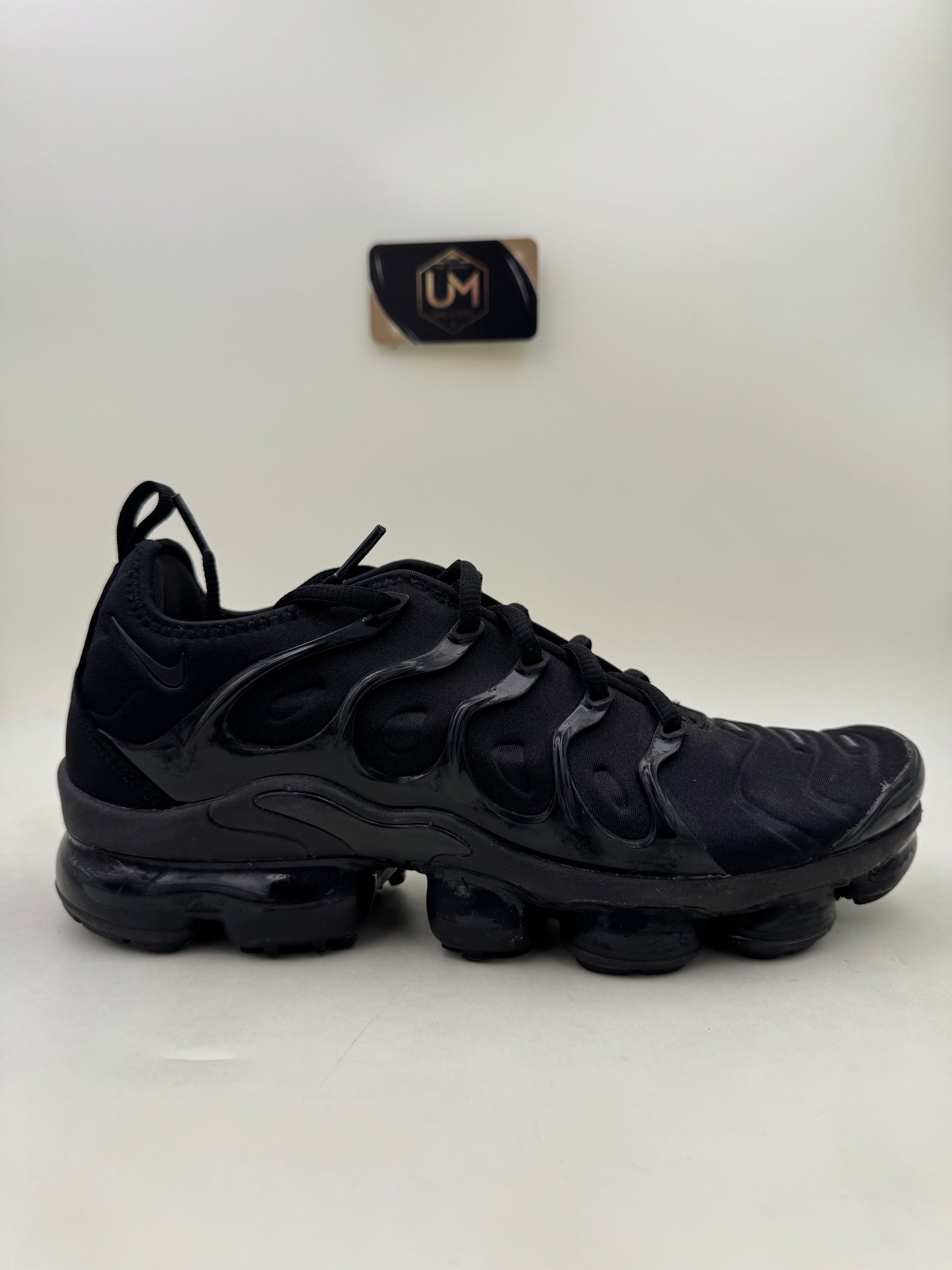 Nike VaporMax Plus ‘Triple Black’ | Size 8.5