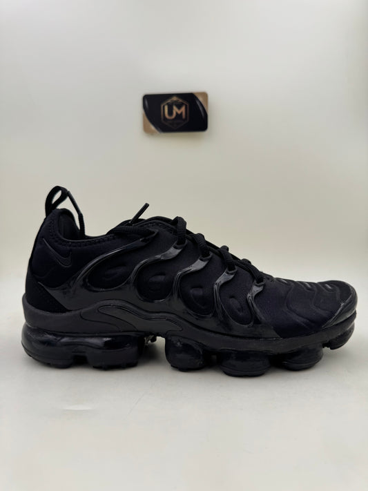 Nike VaporMax Plus ‘Triple Black’ | Size 8.5