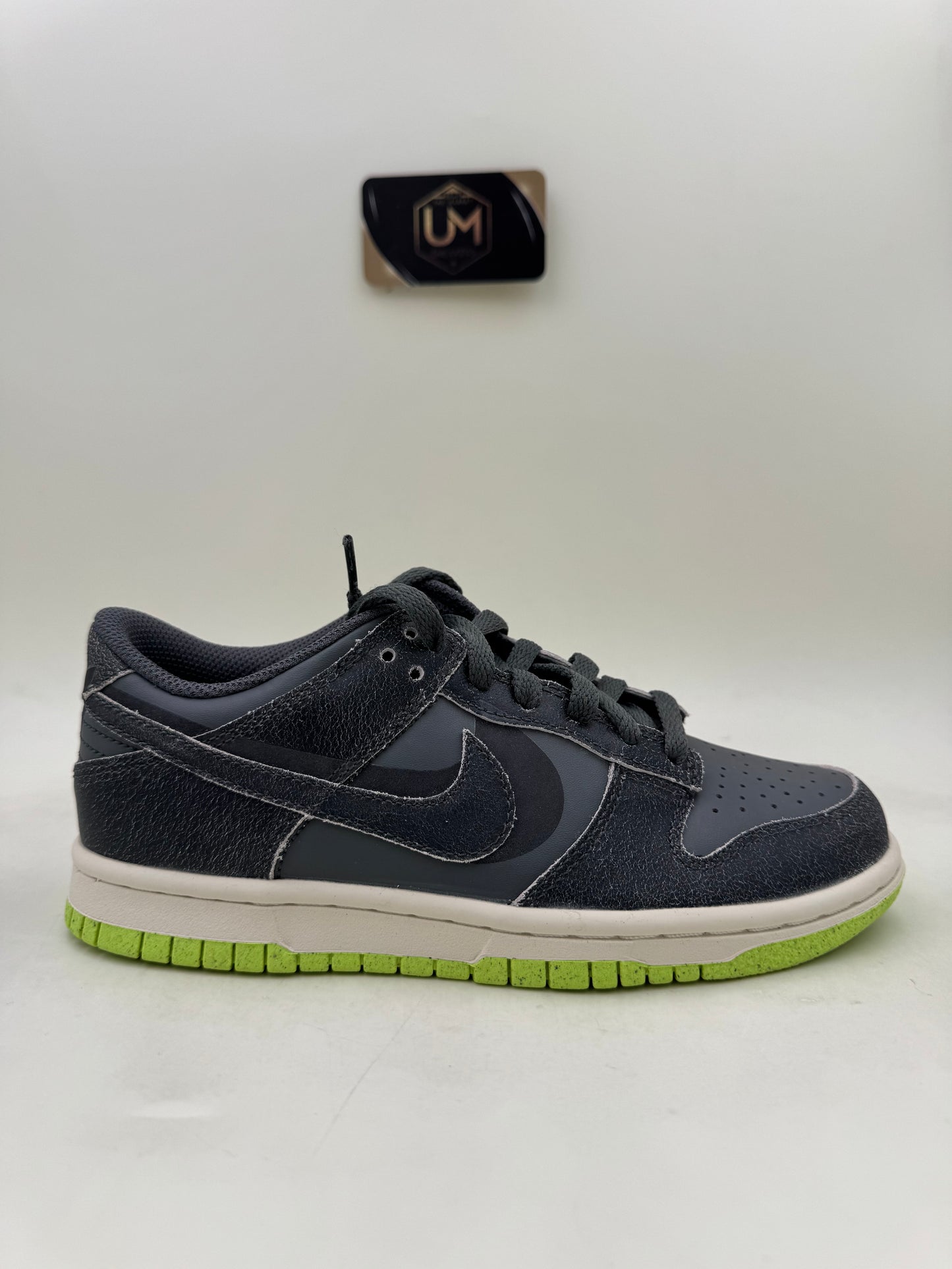 Nike Dunk Low SE ‘Halloween - Cauldron’ | Size 4Y