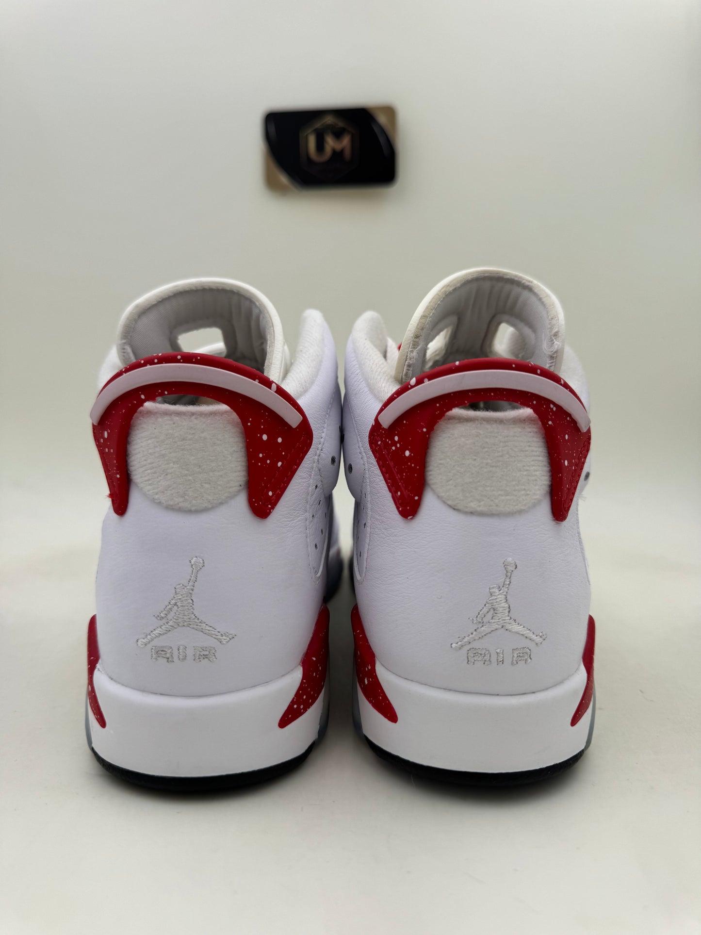 Jordan 6 'Red Oreo' | Size 5.5Y