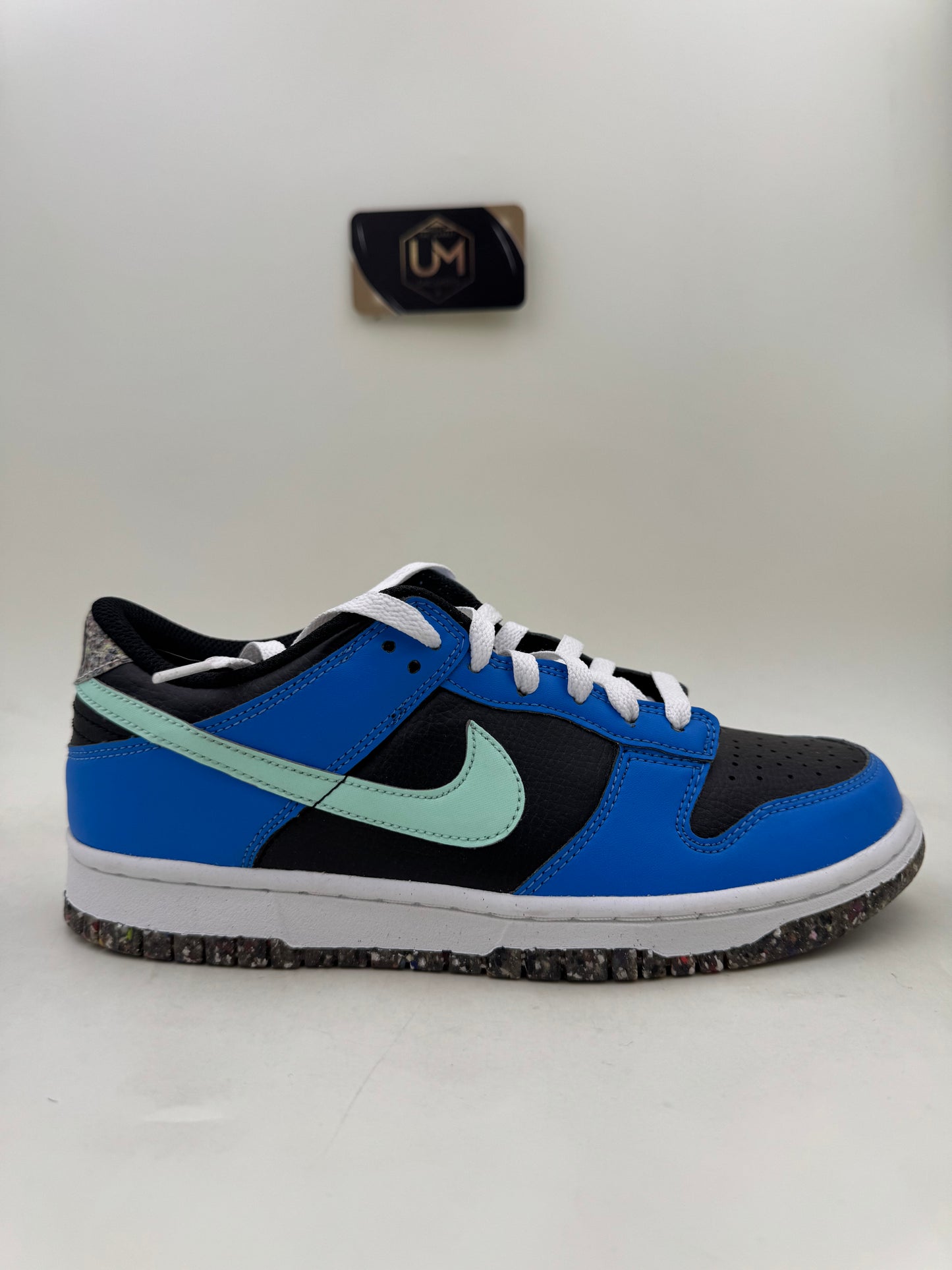 Nike Dunk Low SE ‘Black Light Blue Mint’ | Size 6.5Y