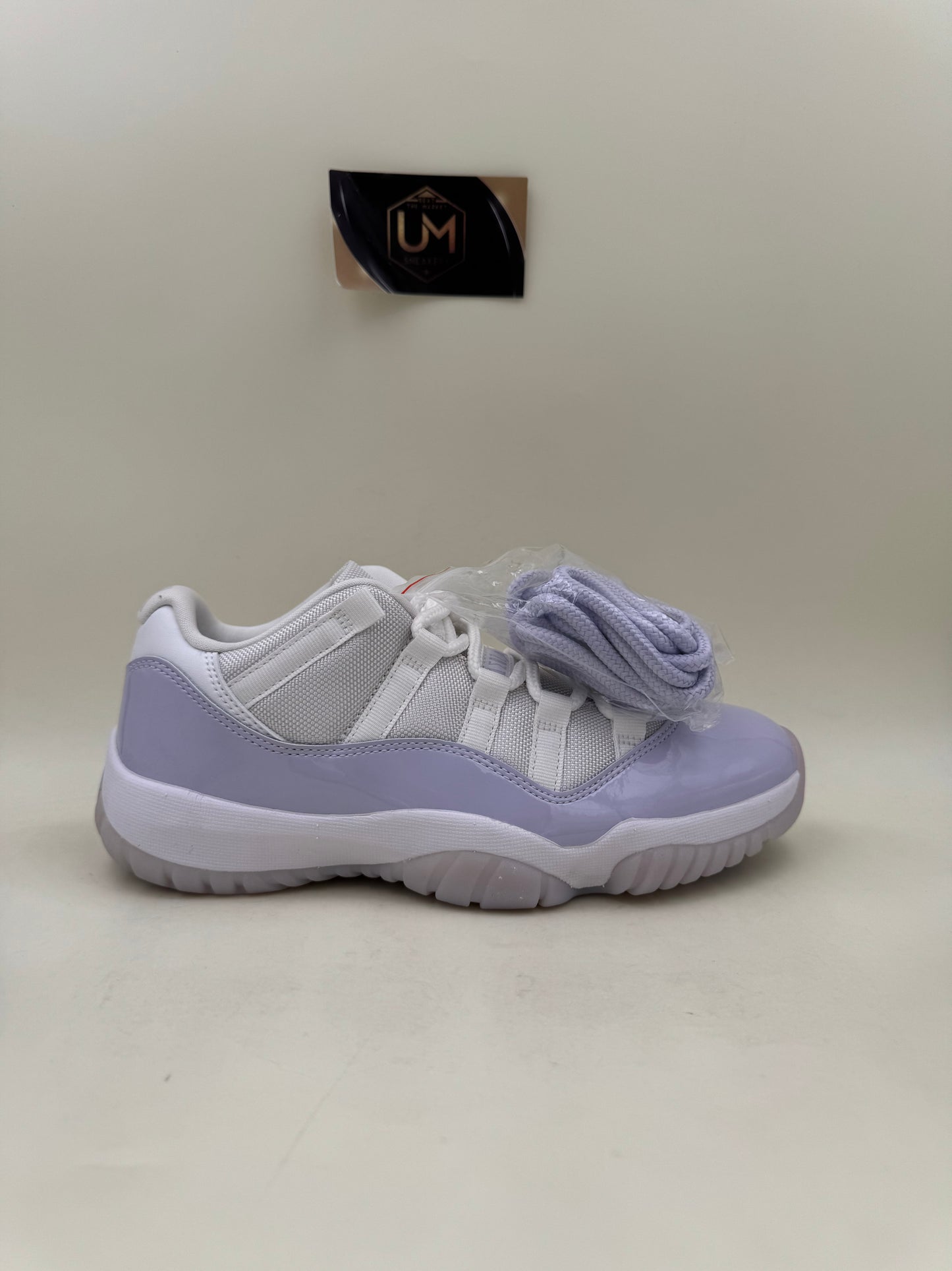 Jordan 11 Low ‘Pure Violet’ | Size 6.5Y