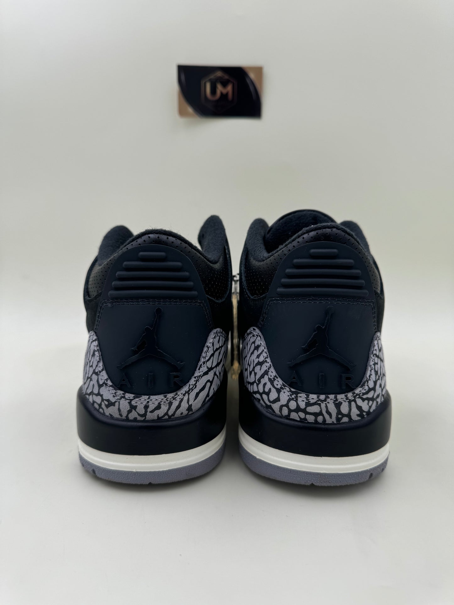 Jordan 3 'Off Noir' | Size 8.5