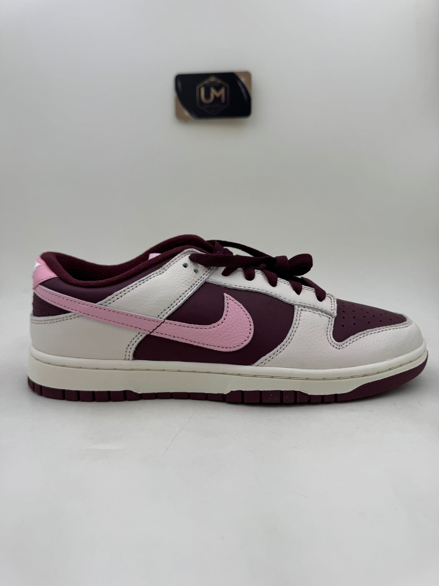 Nike Dunk Low Premium ‘Valentine’s Day’ | Size 9.5