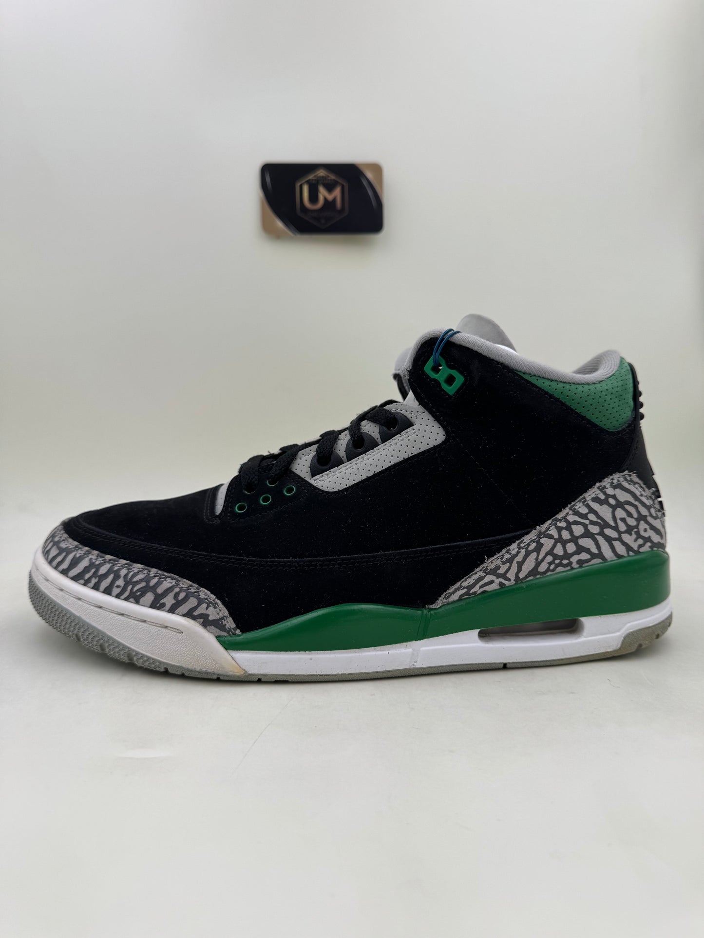 Jordan 3 ‘Pine Green’ | Size 10