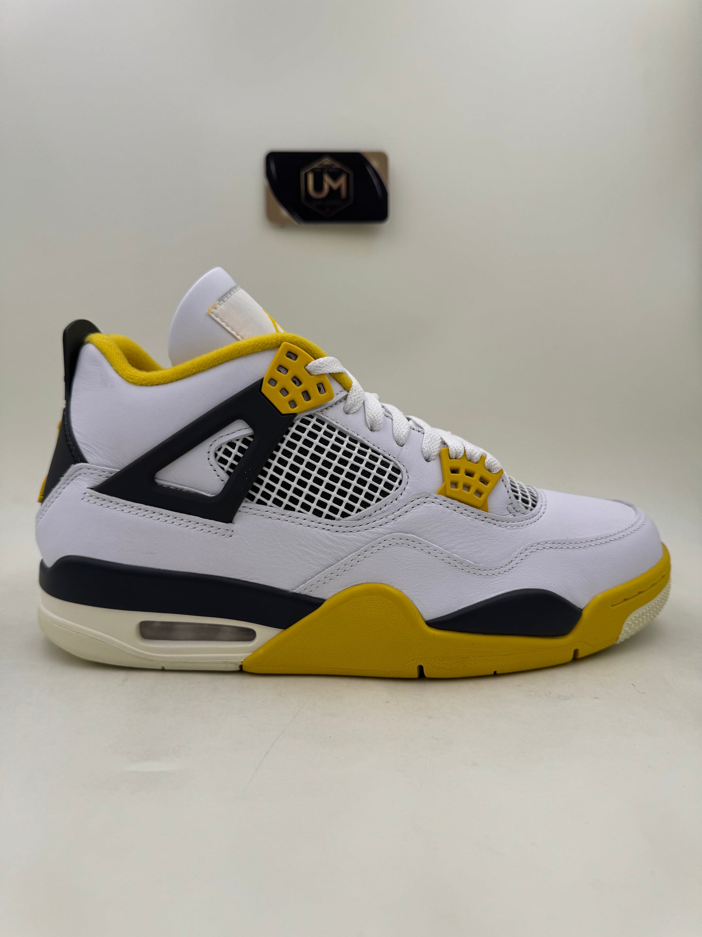Jordan 4 ‘Vivid Sulfur’ | Size 11.5W