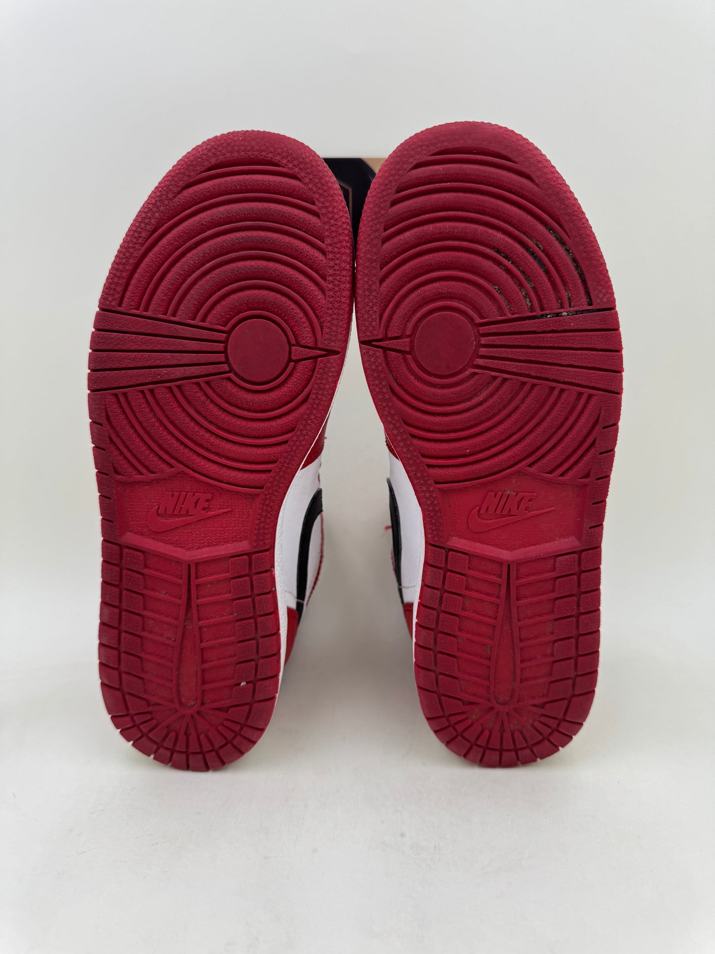Jordan 1 High 'Chicago' 2013 | Size 5.5Y