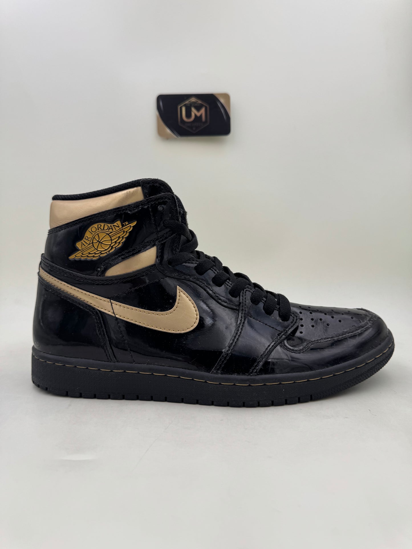 Jordan 1 High ‘Black Metallic Gold’ | Size 9