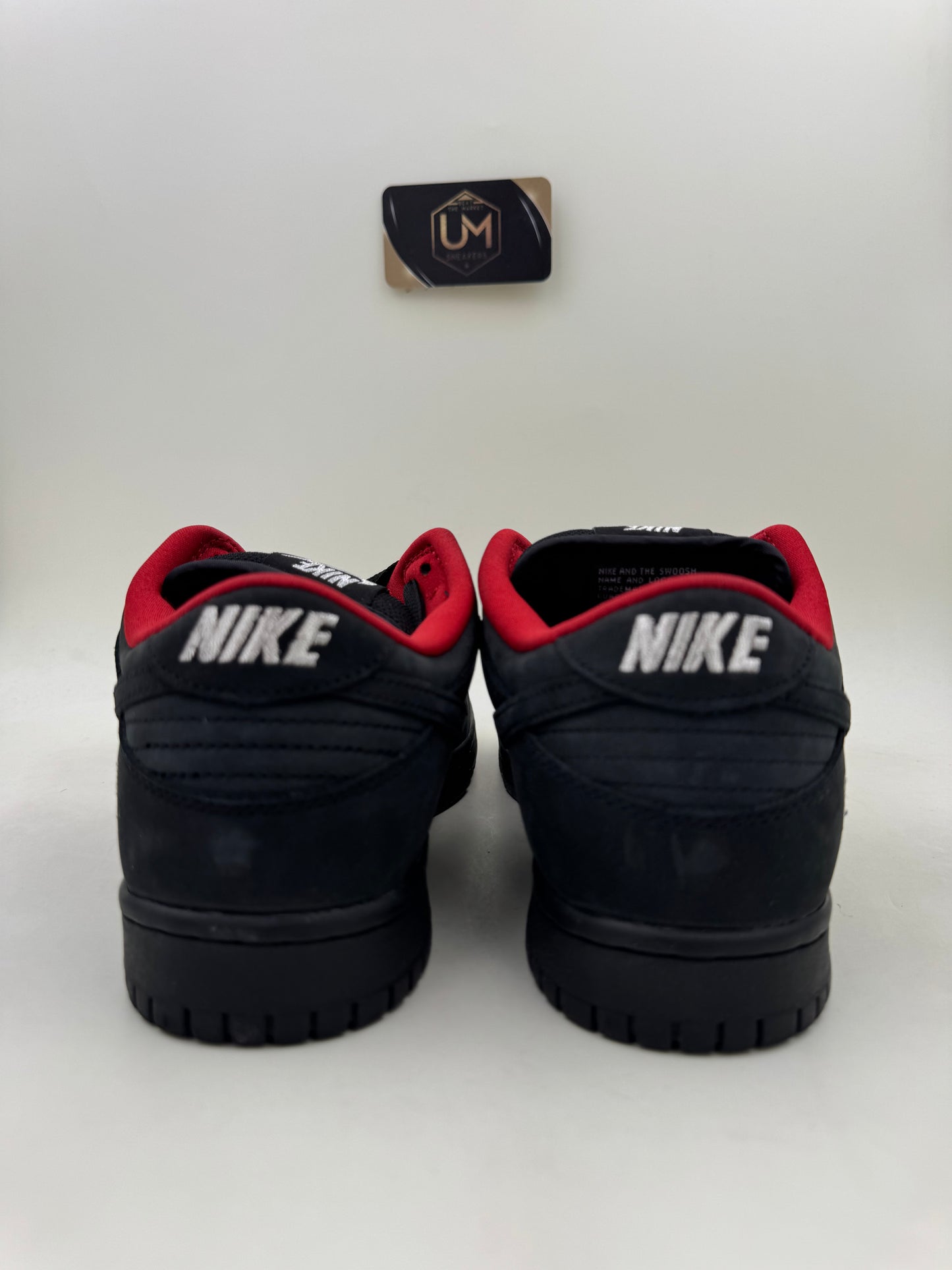 Supreme x Nike Dunk Low SB ‘Black’ | Size 8.5