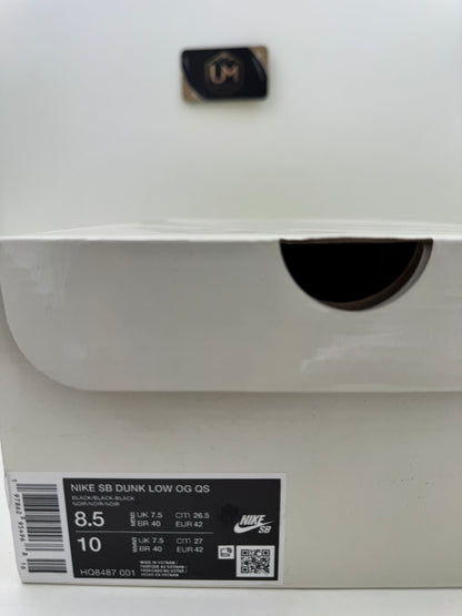 Supreme x Nike Dunk Low SB ‘Black’ | Size 8.5