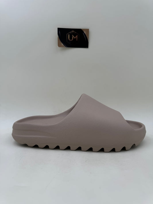 Yeezy Slides 'Pure' 2021 Re-Release | Size 12