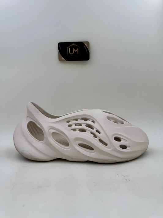 Yeezy Foam Runner ‘Ararat’ | Size 9