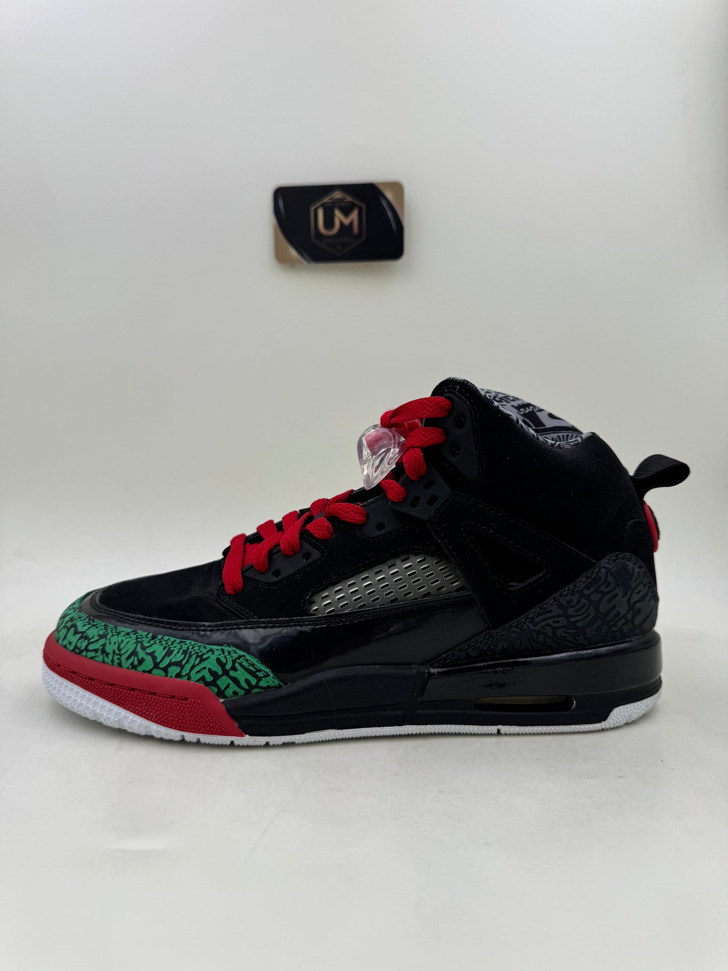 Jordan Spizike ‘Black Varsity Red’ 2017 | Size 6.5Y