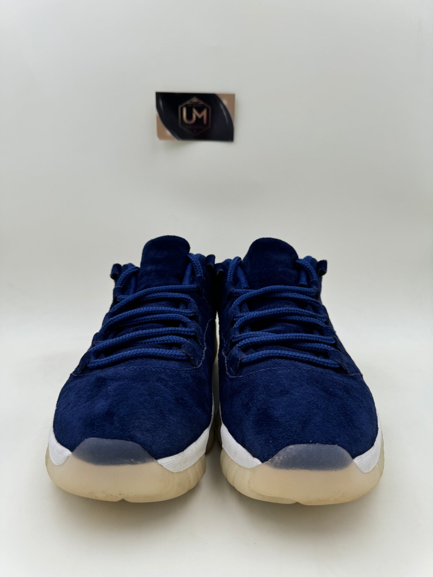 Jordan 11 Low 'RE2PECT' | Size 11