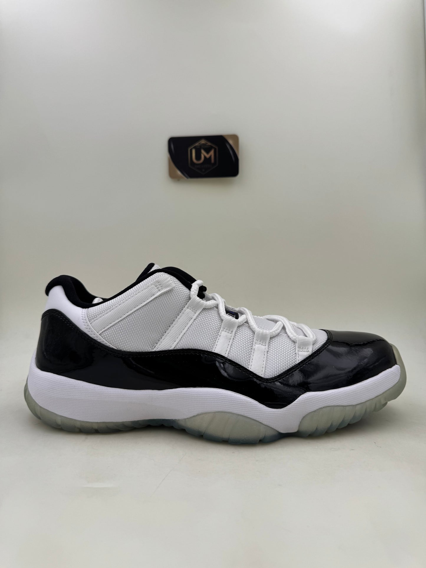 Jordan 11 Low ‘Concord’ | Size 10.5
