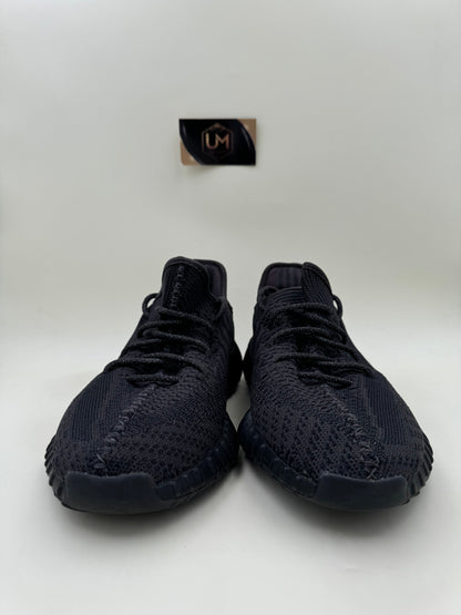 Yeezy 350 V2 'Black Non-Reflective' | Size 11