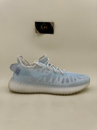 Yeezy 350 V2 'Mono Ice' | Size 11