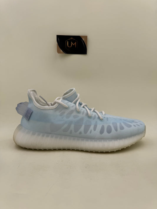 Yeezy 350 V2 'Mono Ice' | Size 11